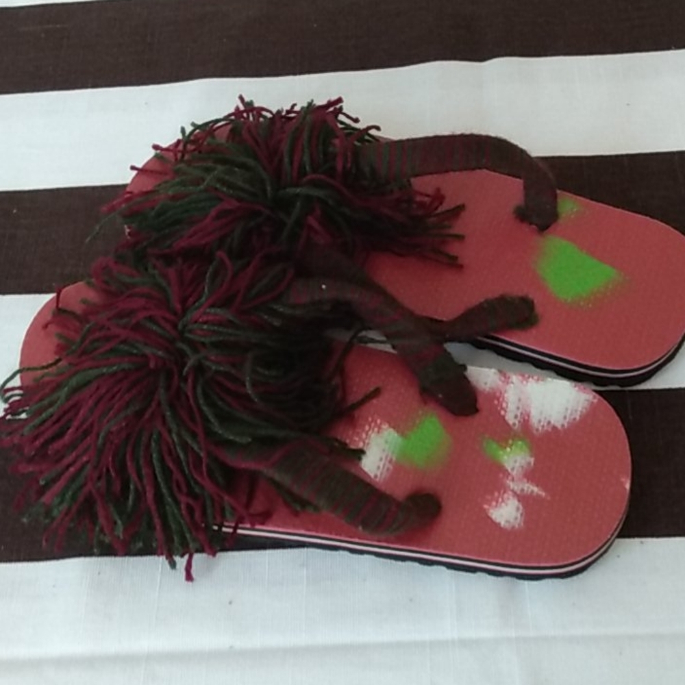 Shoes - Picture 3 of 8